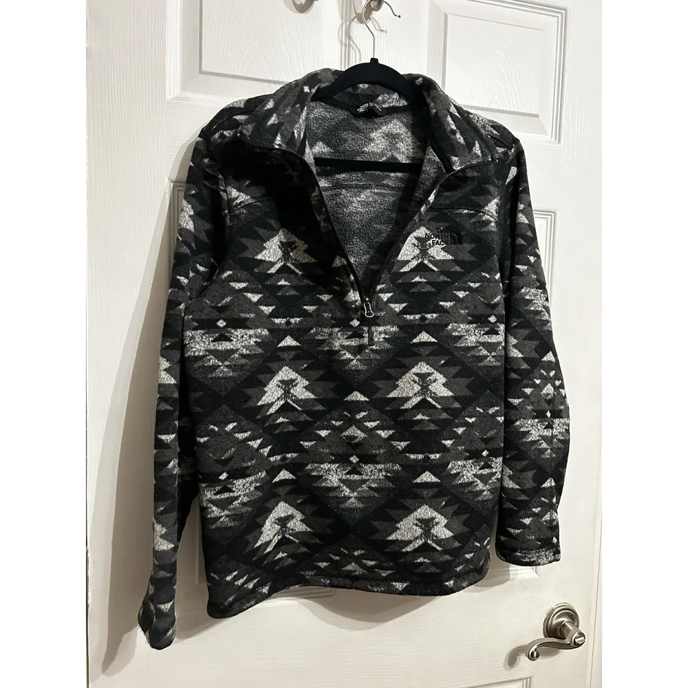 The North Face L Quarter Zip Fleece‎ Pullover Better Sweater Aztec Black Gray
